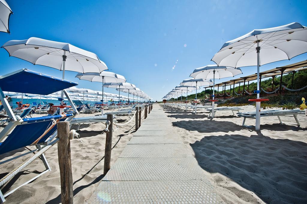 Ticho'S Greenblu Hotel Castellaneta Marina Buitenkant foto