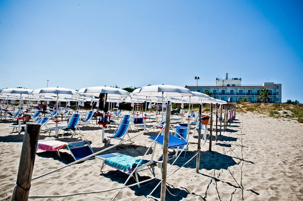Ticho'S Greenblu Hotel Castellaneta Marina Buitenkant foto