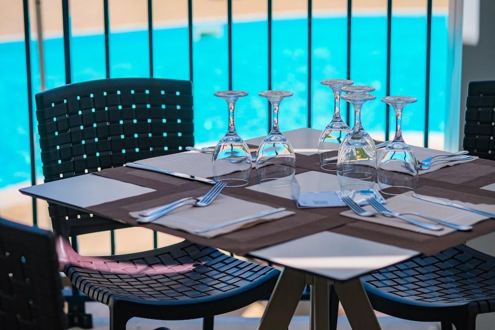 Ticho'S Greenblu Hotel Castellaneta Marina Buitenkant foto