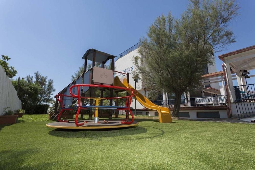 Ticho'S Greenblu Hotel Castellaneta Marina Buitenkant foto