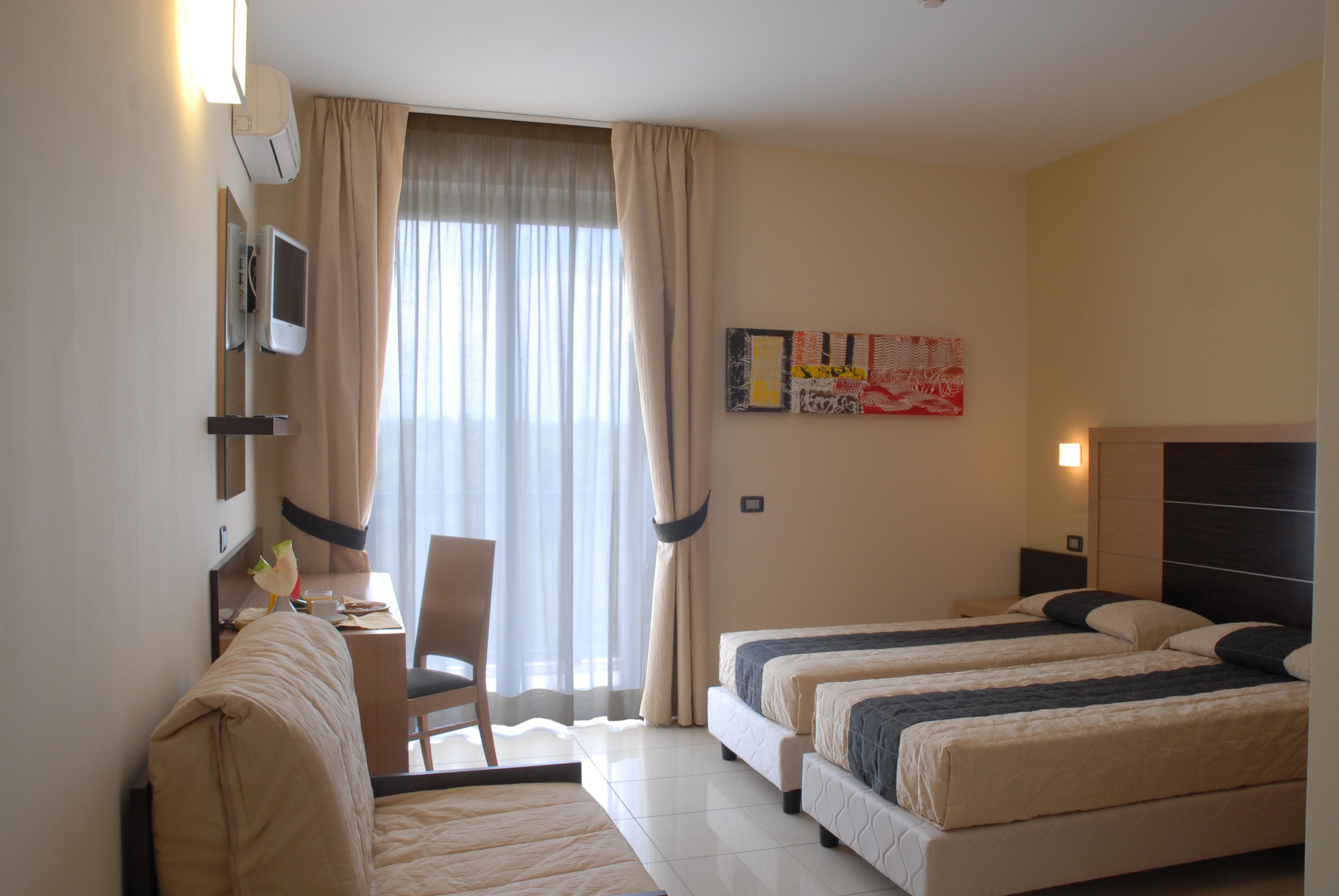 Ticho'S Greenblu Hotel Castellaneta Marina Buitenkant foto