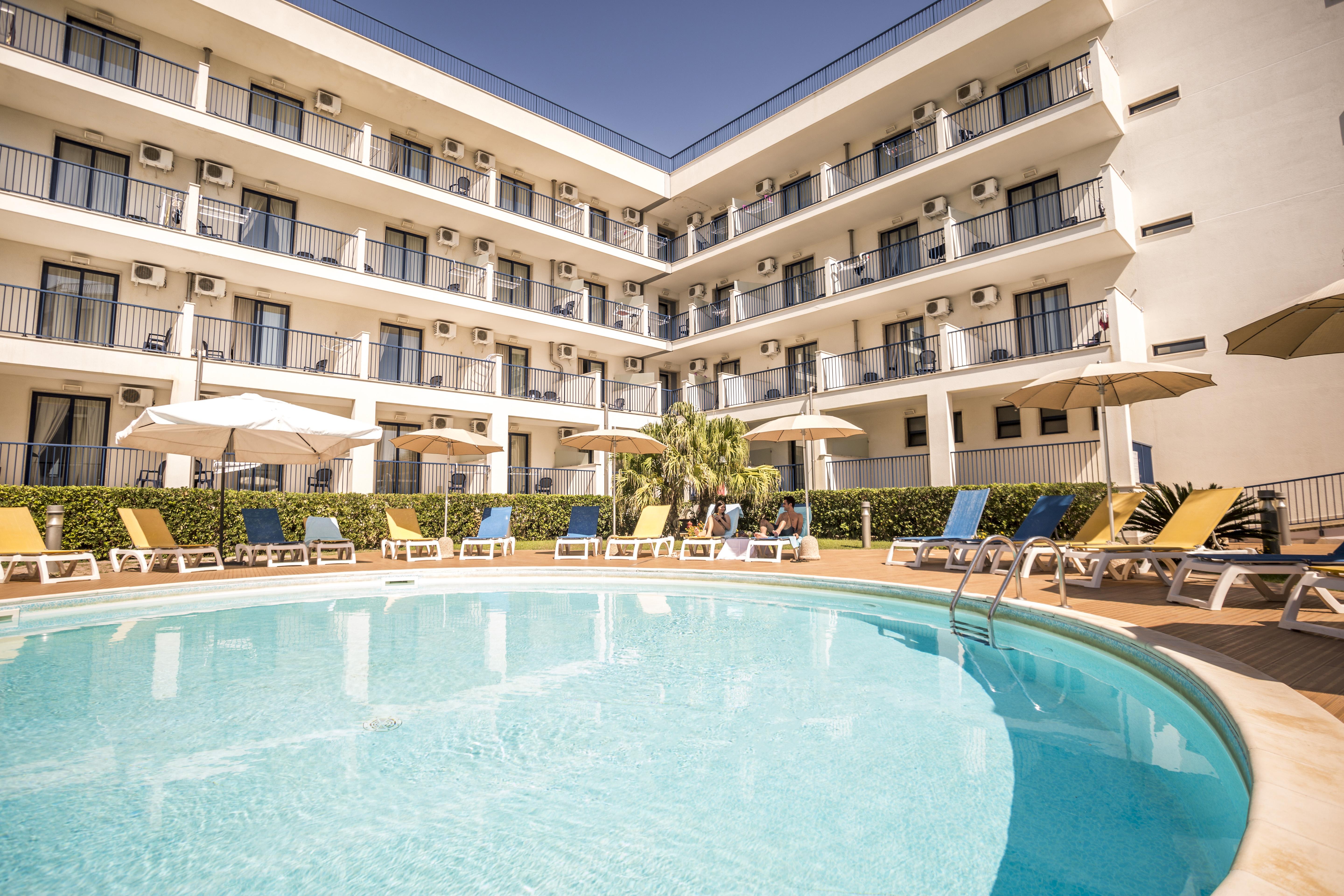 Ticho'S Greenblu Hotel Castellaneta Marina Buitenkant foto