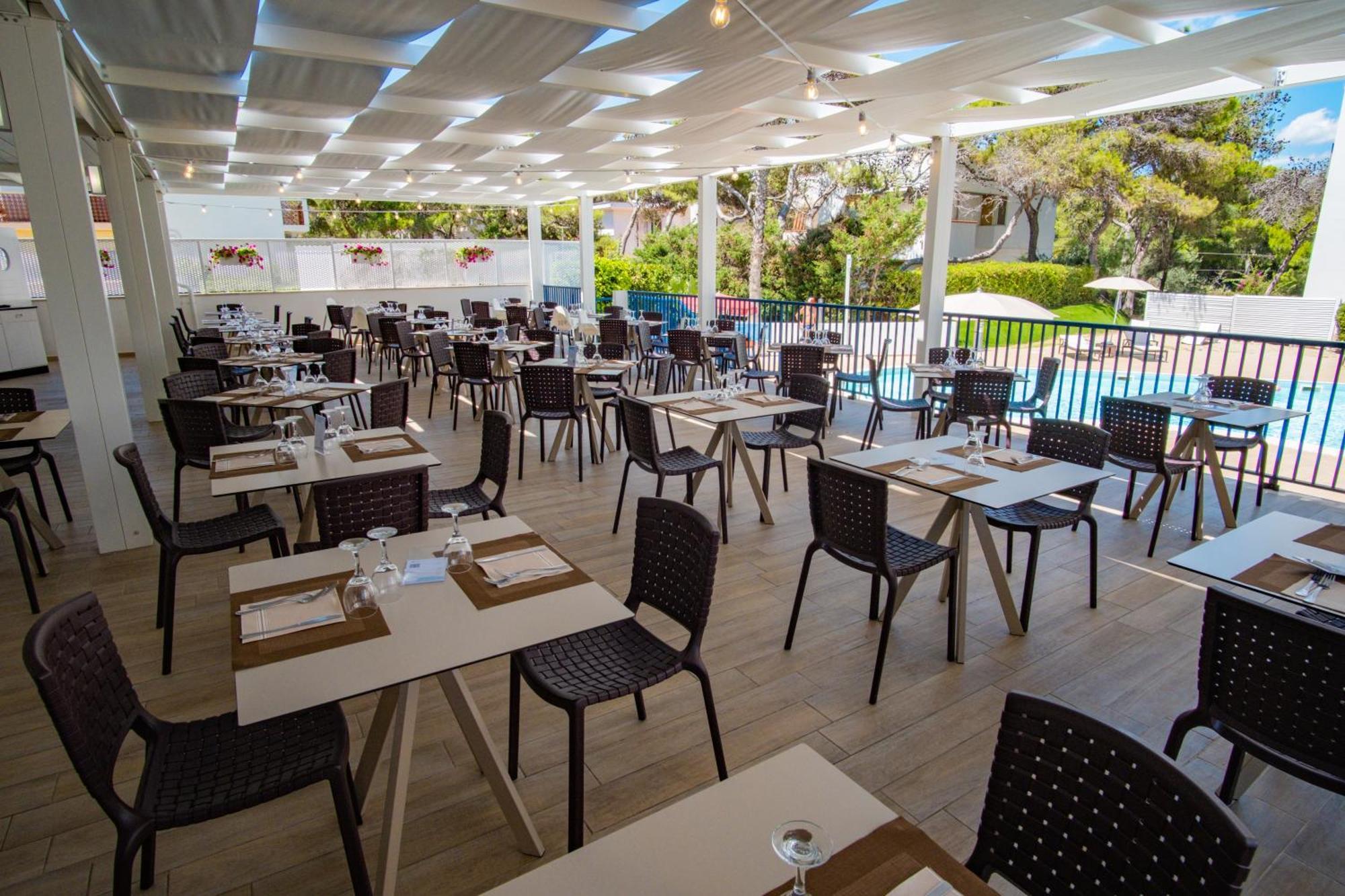 Ticho'S Greenblu Hotel Castellaneta Marina Buitenkant foto
